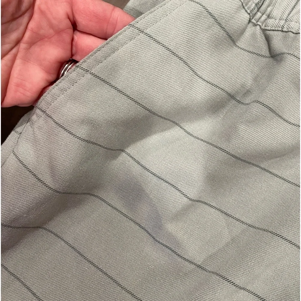 IPD striped shorts in HENRY fit! See pic for all the details & measurements 🕺🏻